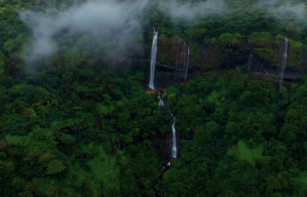 Amboli Waterfall in Amboli Pictures