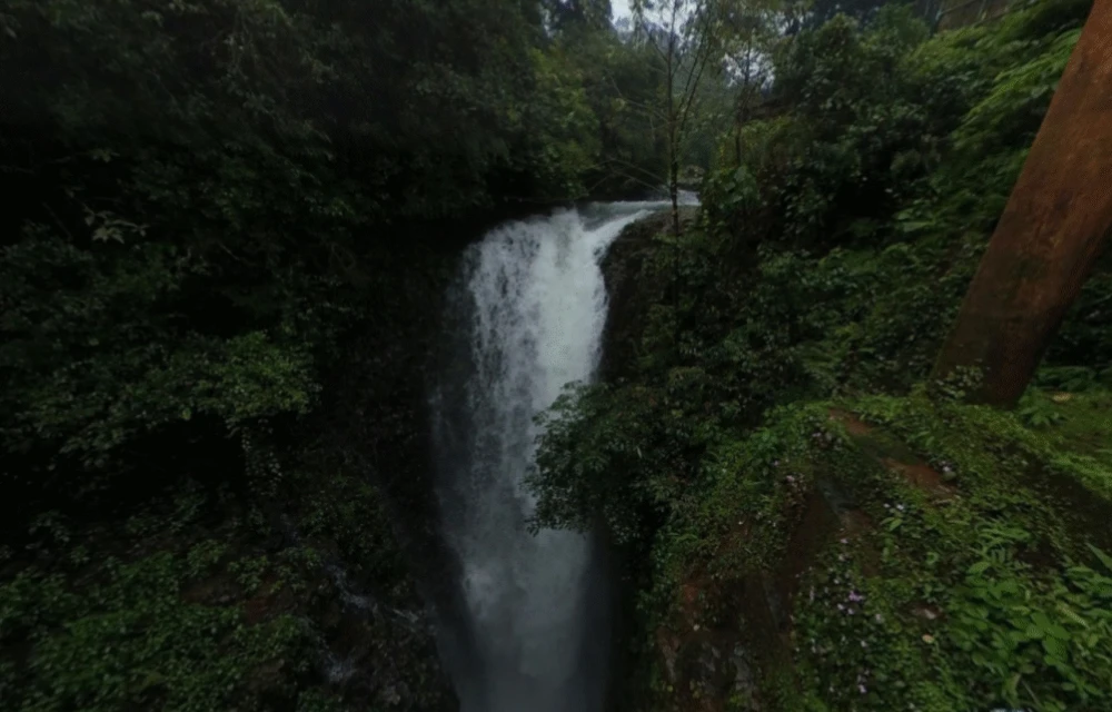 Nangartas Waterfall in Amboli Pictures